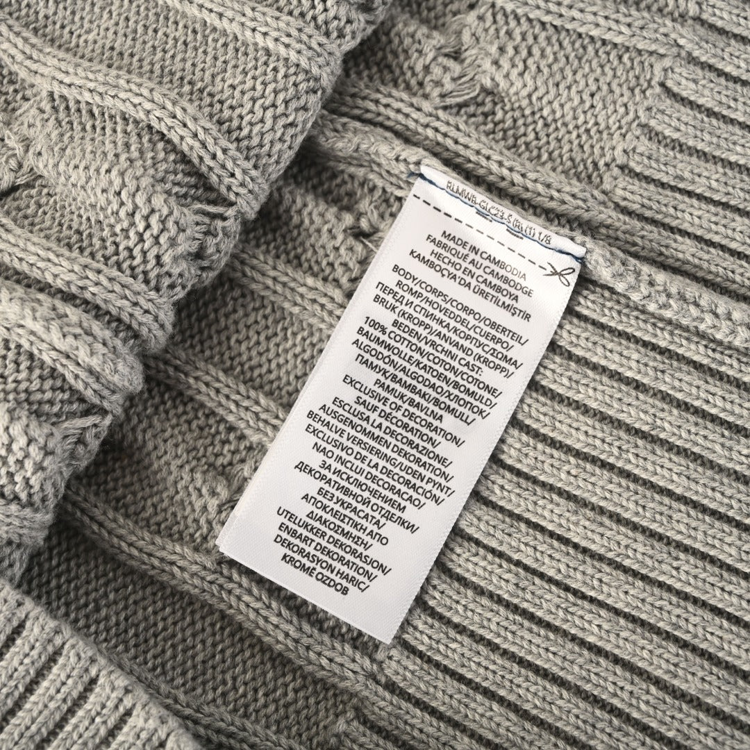 Cable-Knit V-Neck Sweater Grey