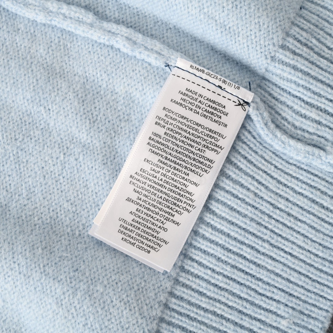 Relaxed V-Neck Cardigan Light Blue
