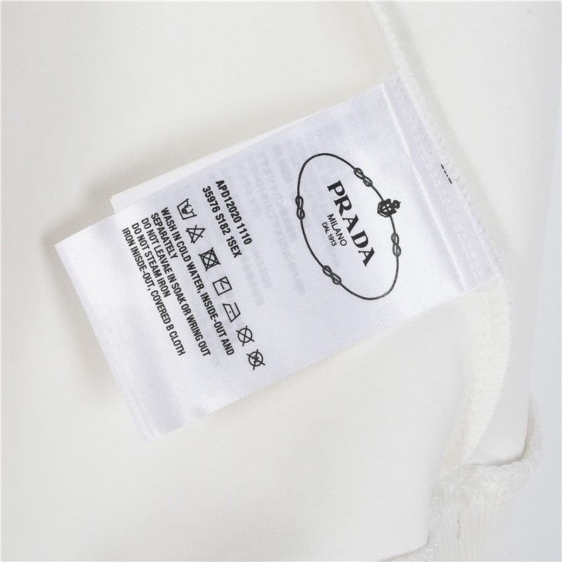 Triangle Logo Zip Pocket White