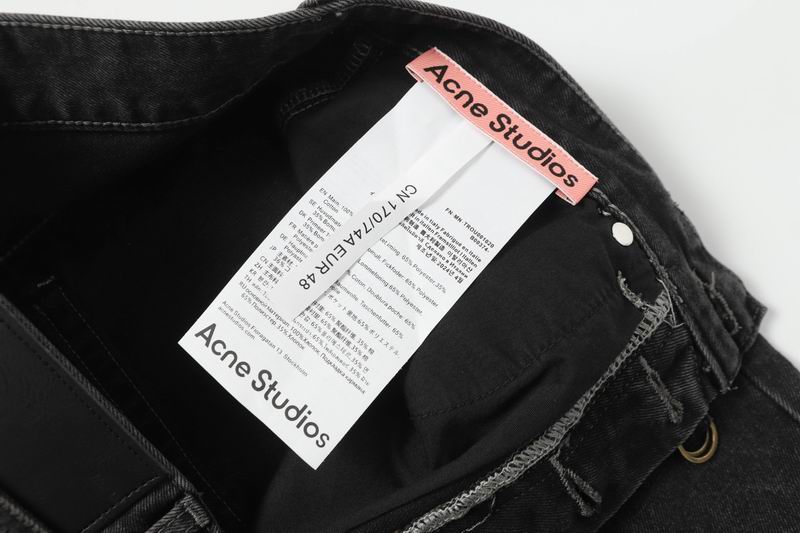 Loose Fit Black