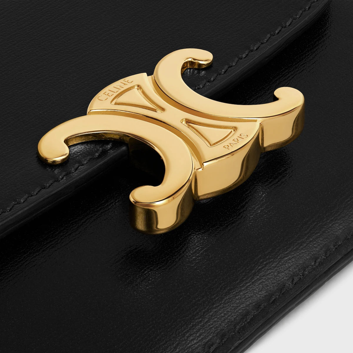 Triomphe Card Holder with Flap Shiny Calfskin