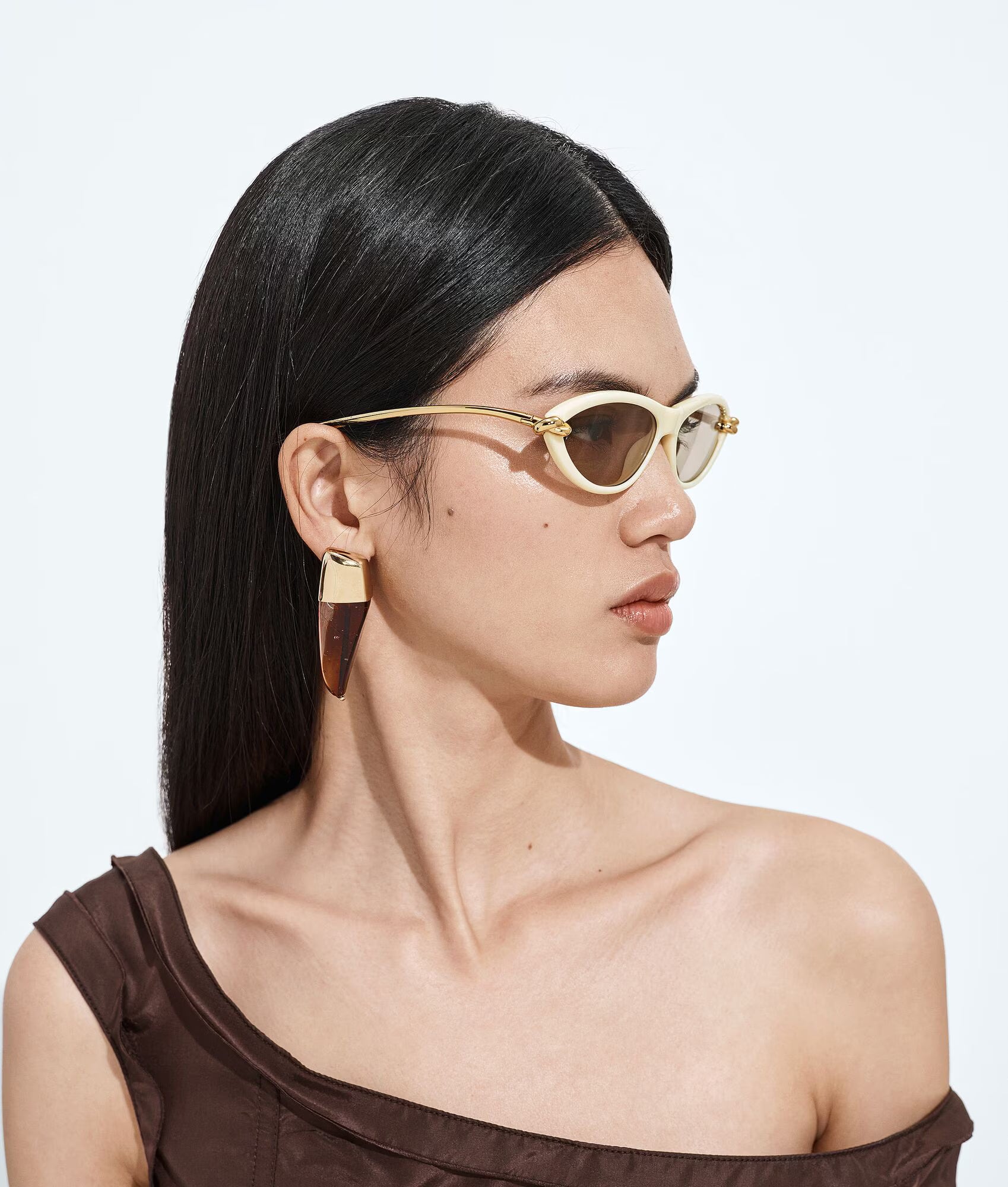 Knot Cat Eye Sunglasses Beige Grey
