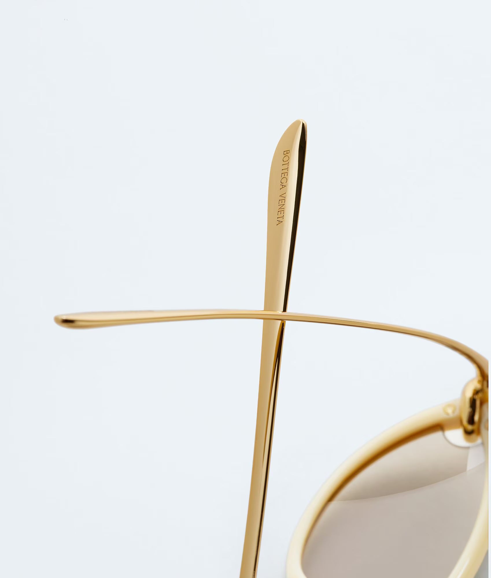 Knot Cat Eye Sunglasses Beige Grey