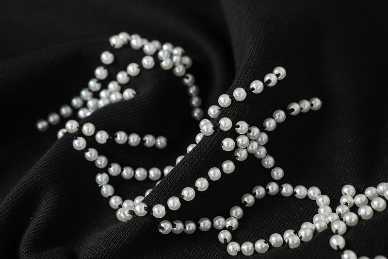 Embellished Signature T-Shirt Black