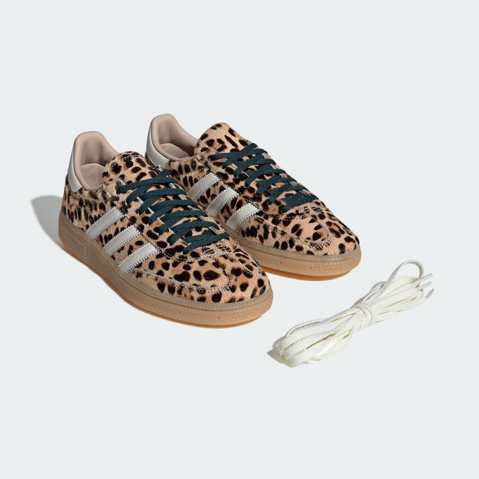 Leopard Print Handball Spezial Beige