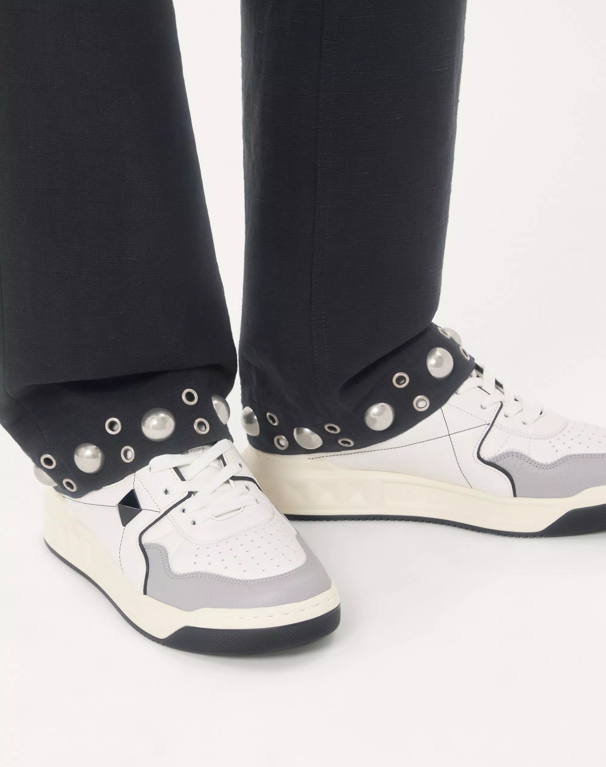 Valentino One Stud Low-Top Nappa Sneaker White/Black