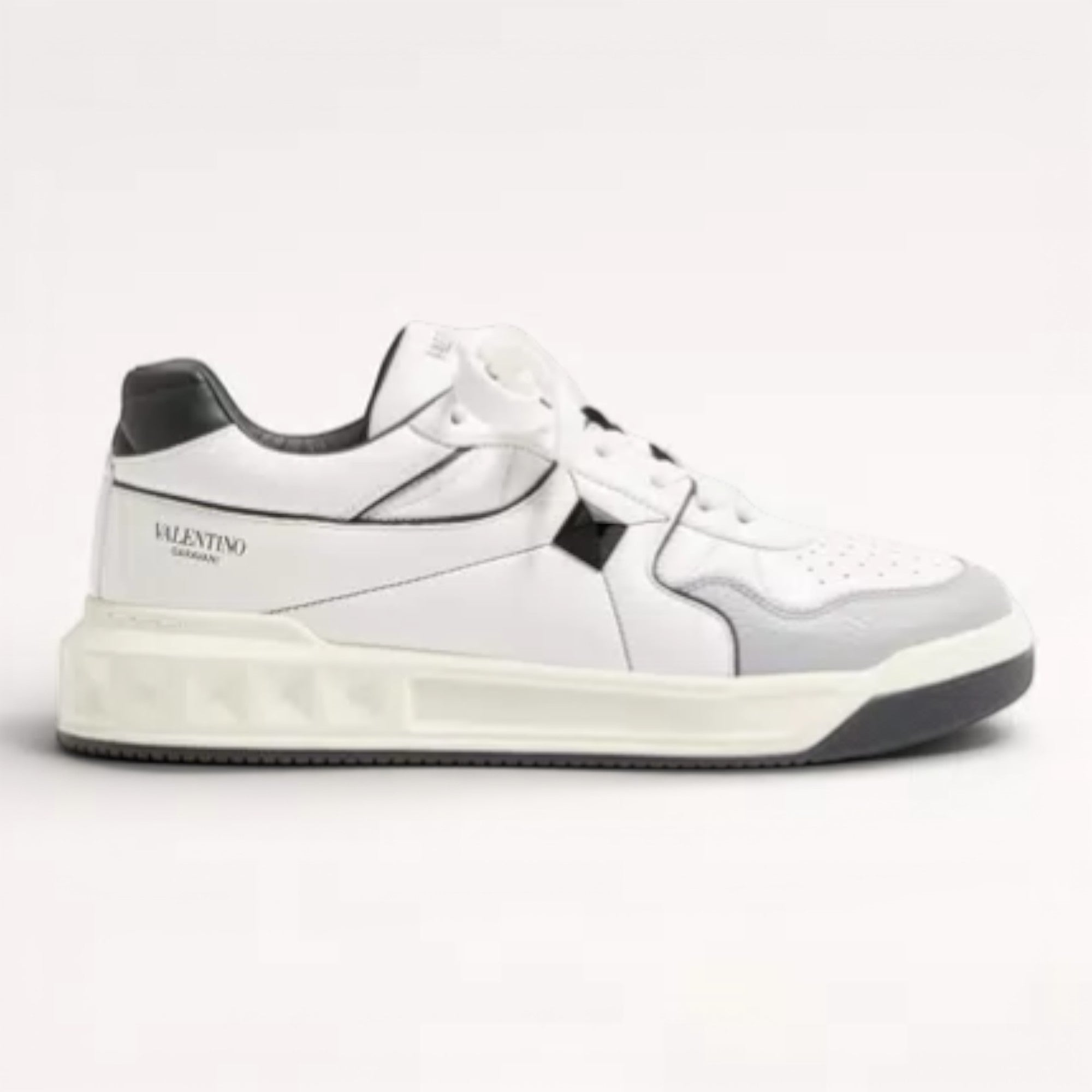 Valentino One Stud Low-Top Nappa Sneaker White/Black