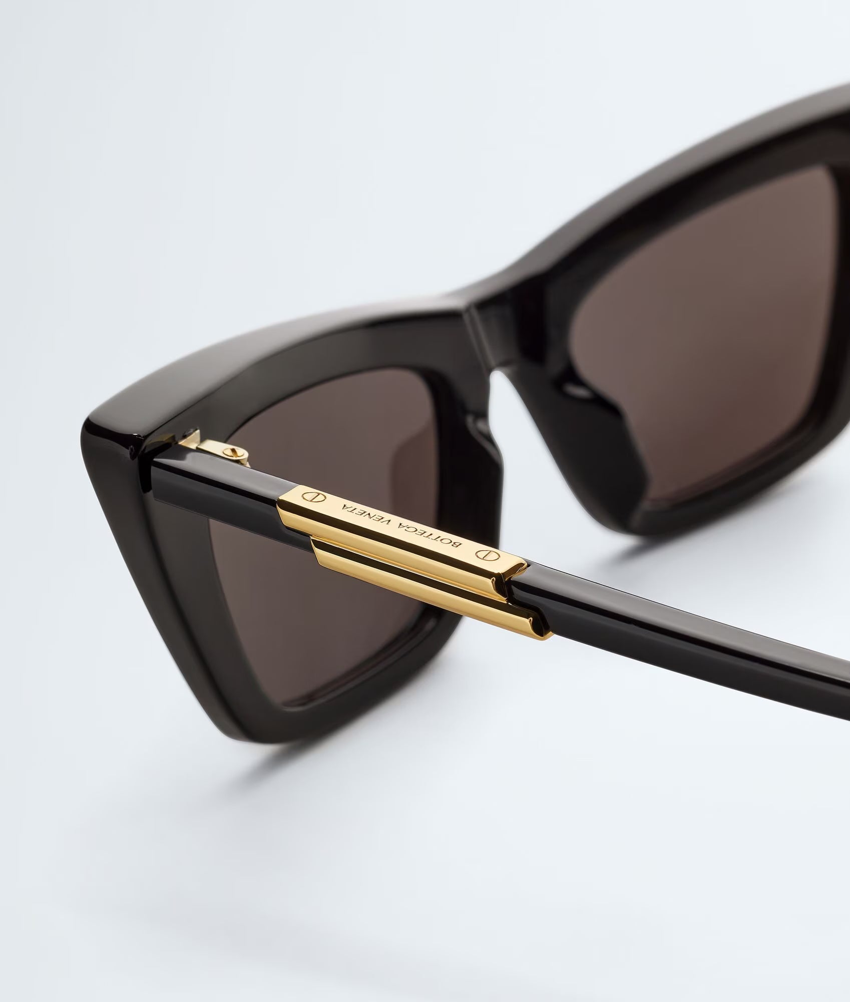 Snap Cat Eye Sunglasses Black Grey