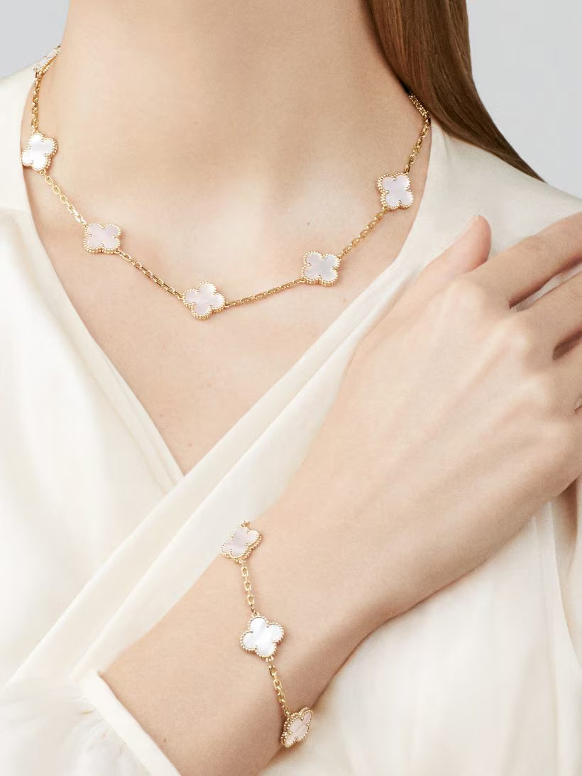 Vintage Alhambra Bracelet, 5 Motifs Yellow Gold Mother-of-Pearl