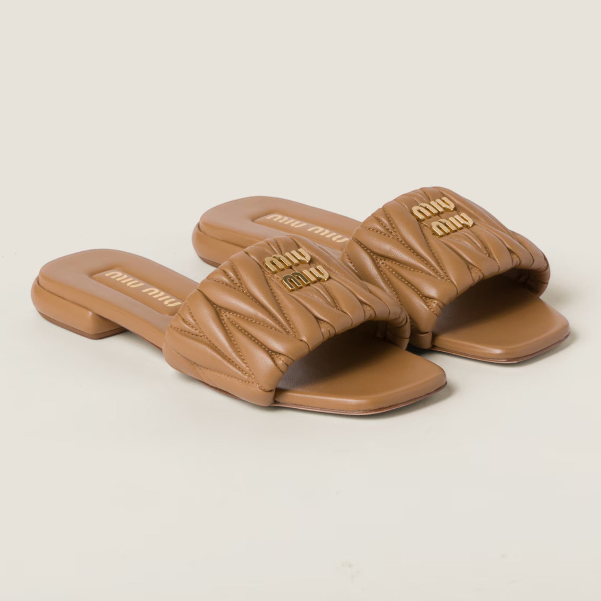 Matelassé Nappa Leather Slides Caramel