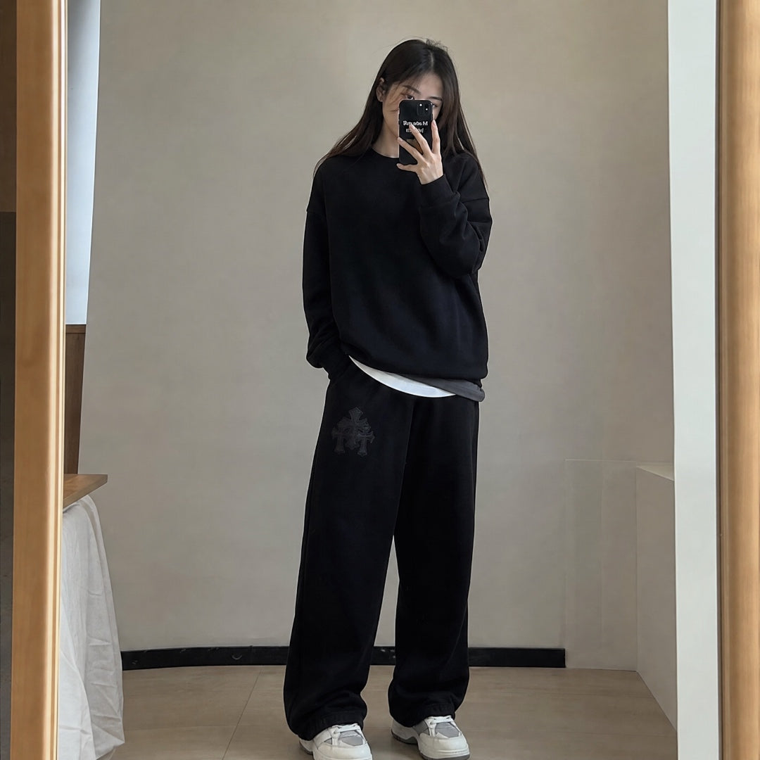 Paper Jam Cross Patch Sweatpants Black