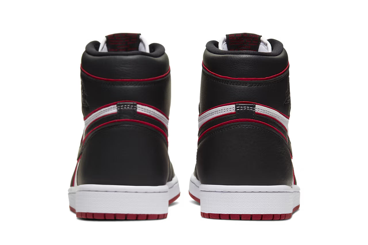 Air Jordan 1 High Bloodline