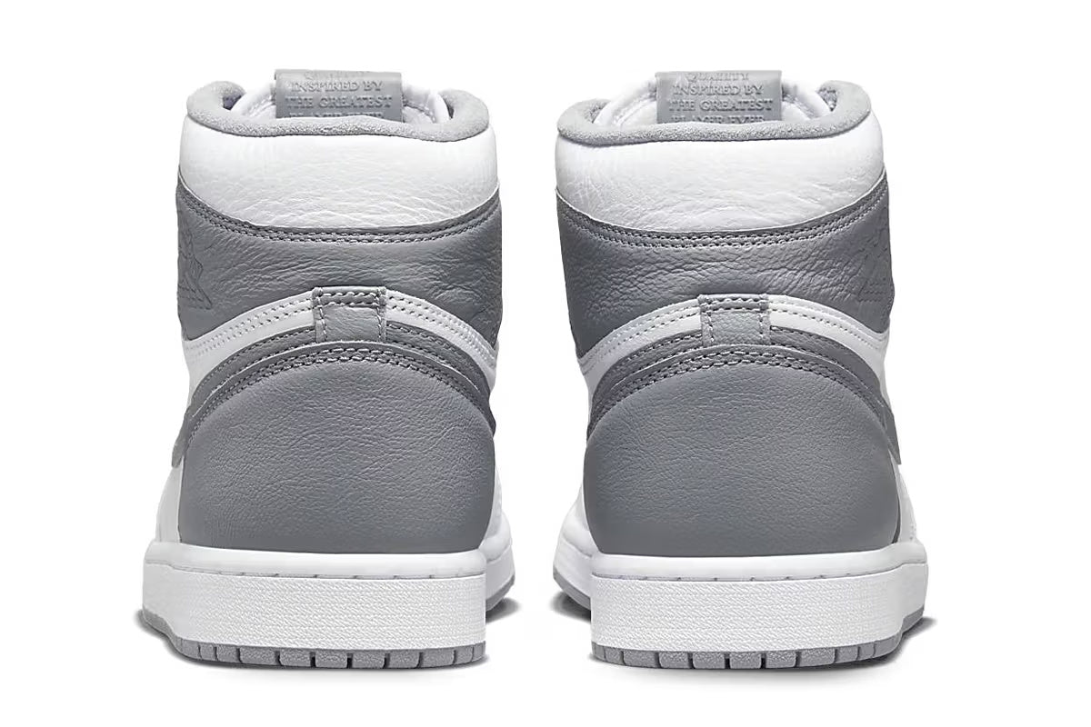 Air Jordan 1 High Stealth
