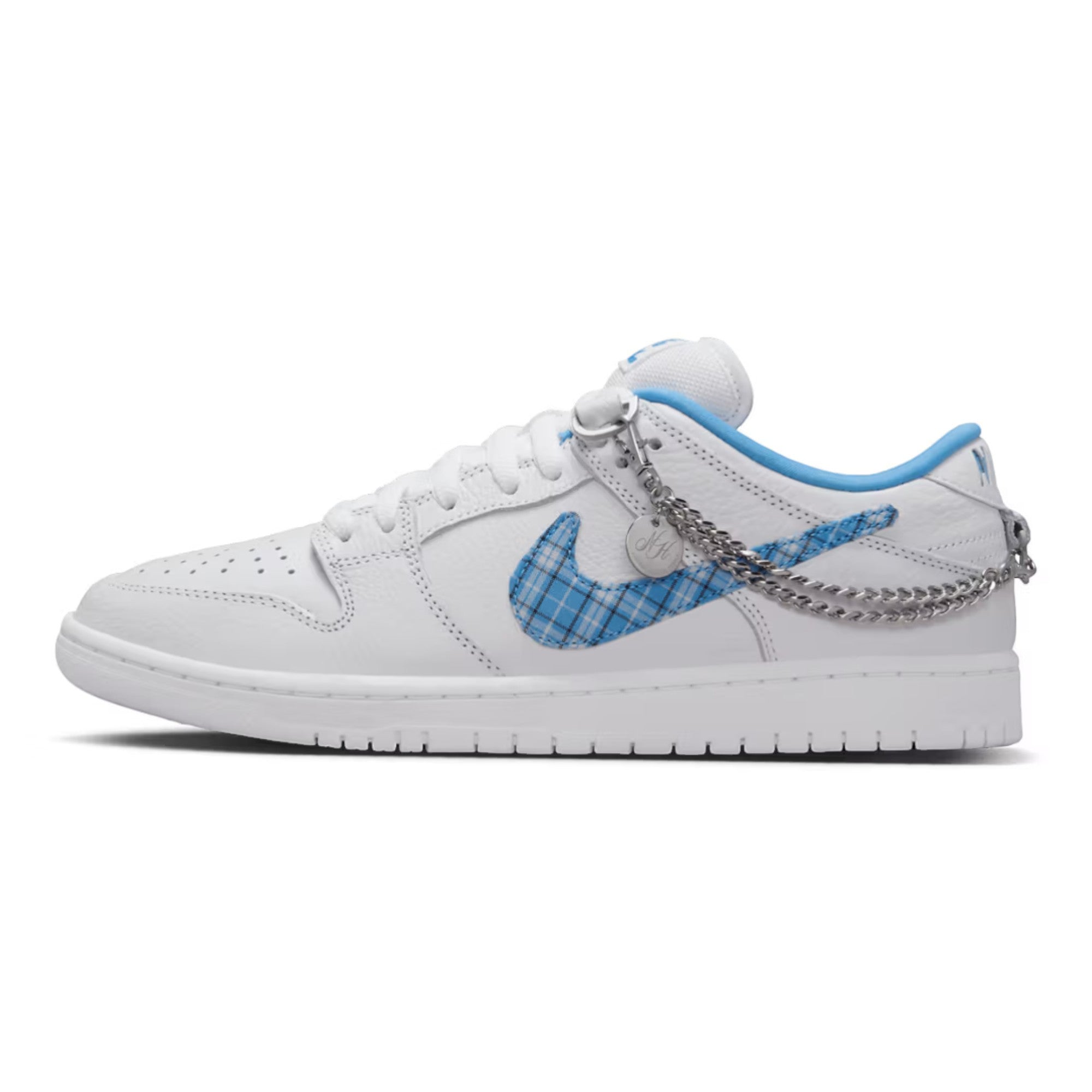 Nicole Hause x Nike SB Dunk Low Victory of the People